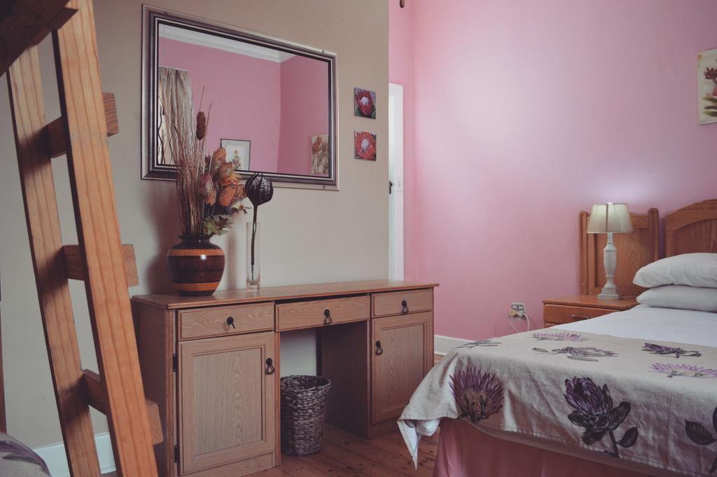 Homebase Melville Backpackers Johannesburg Bagian luar foto
