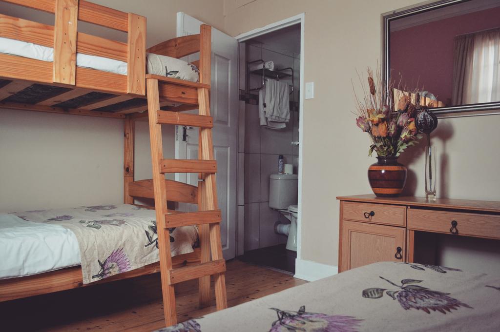 Homebase Melville Backpackers Johannesburg Bagian luar foto