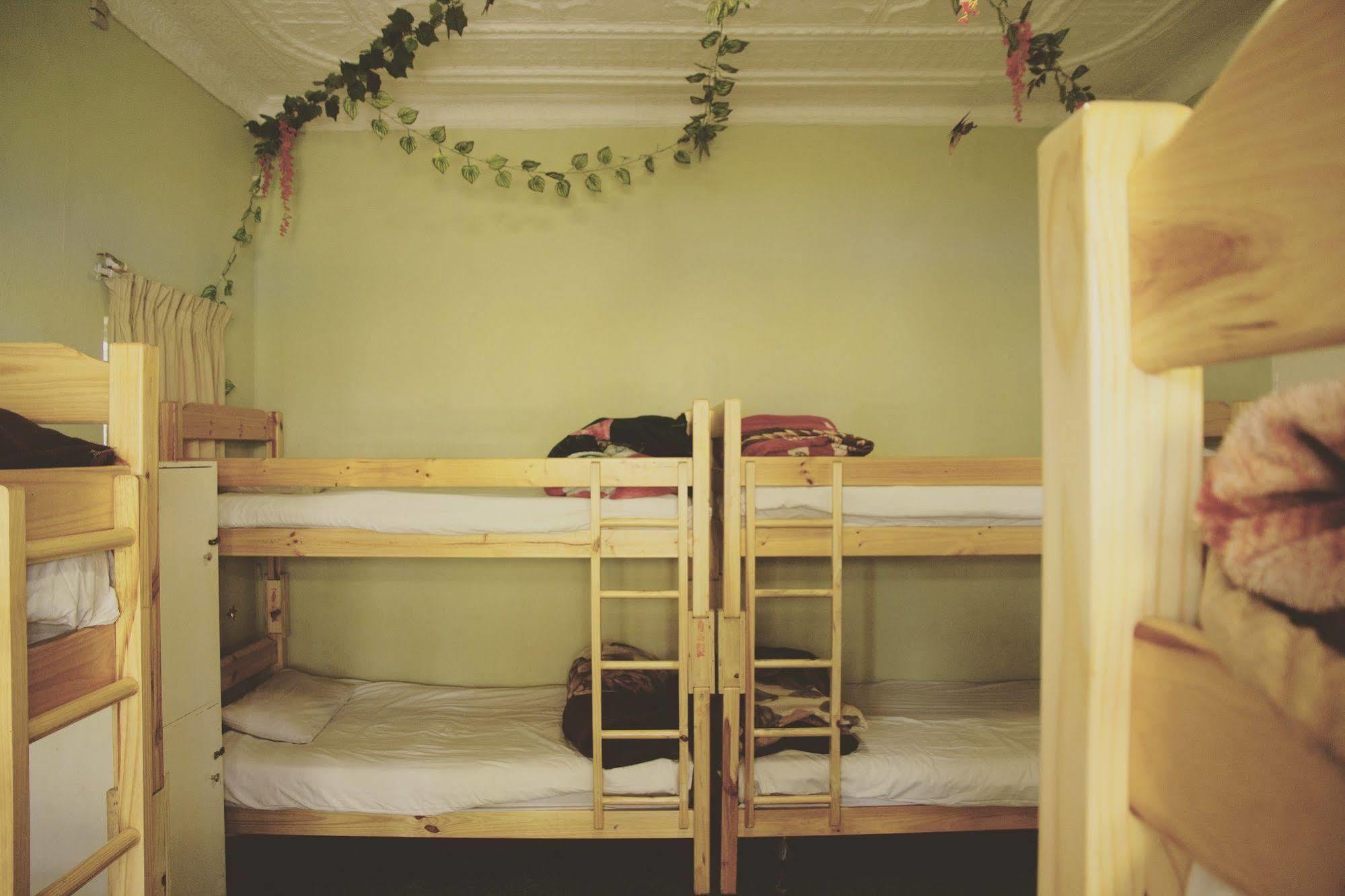 Homebase Melville Backpackers Johannesburg Bagian luar foto